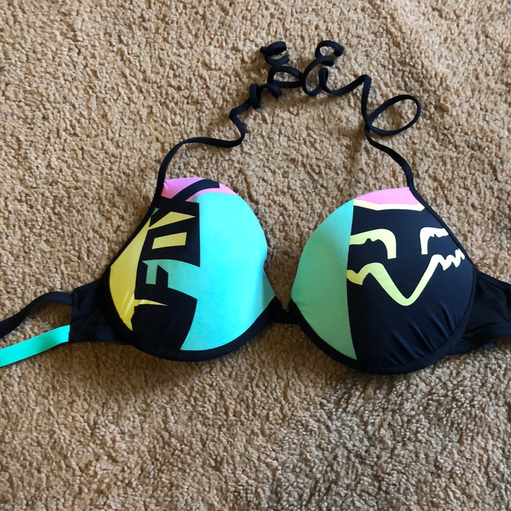 Fox swim suit never worn